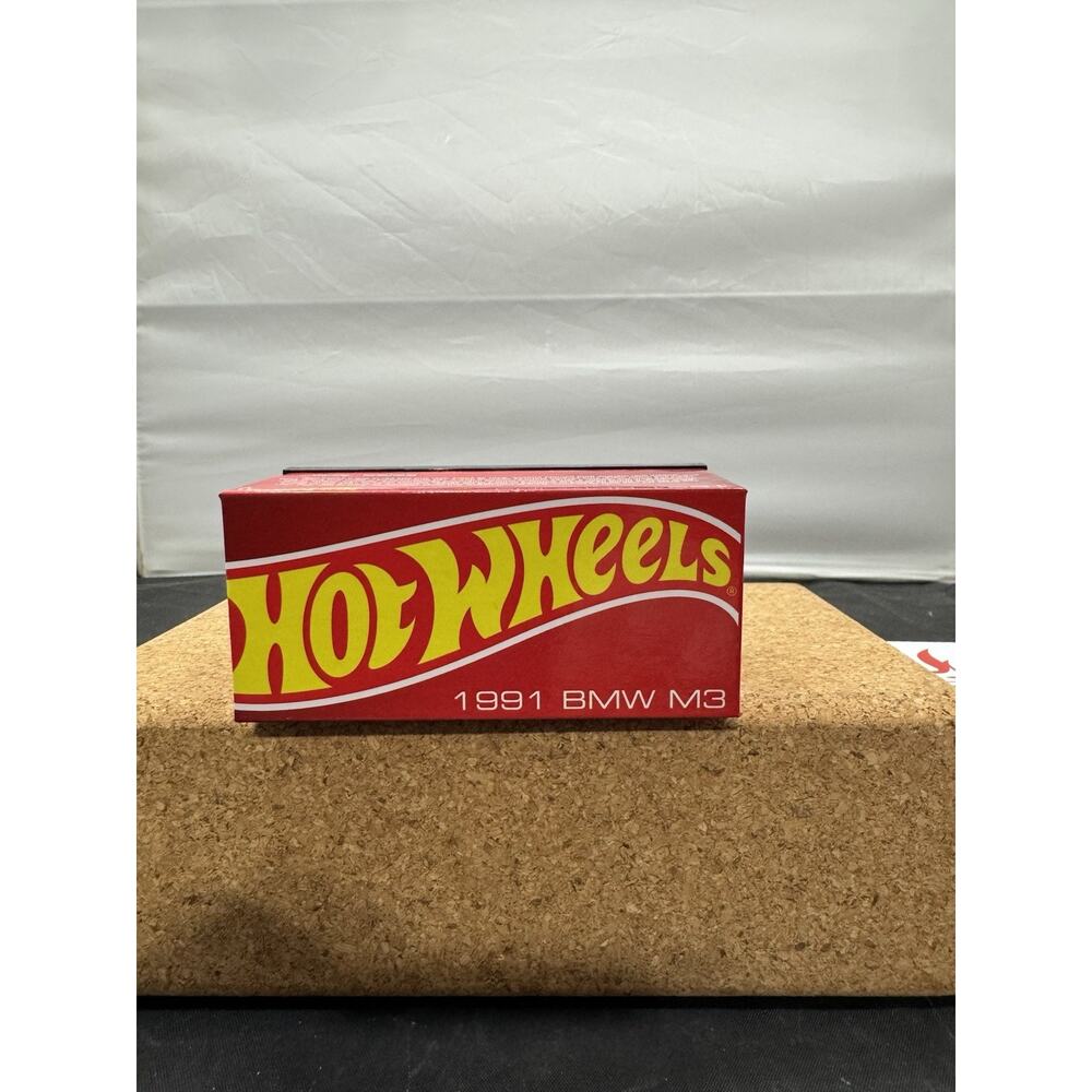 2023 Hot Wheels RLC 1991 BMW M3 E30 Spectraflame Red HNL25 Real Riders 1/64 - Picture 7 of 16